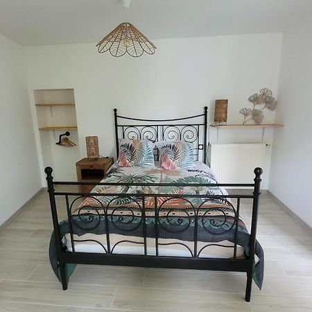 Guérard Le Truc En Plus, Accessibles Pmr, Appartement 45 M2 Mitoyen Dans Une Maison Avec Un Autre Appartement מראה חיצוני תמונה