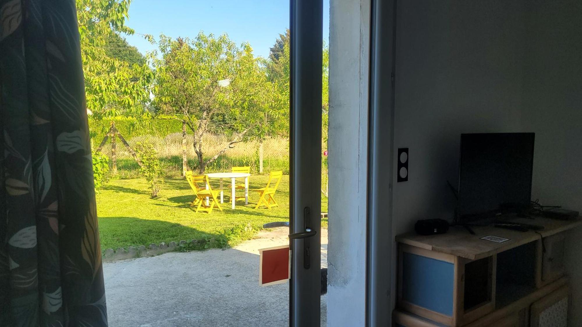 Guérard Le Truc En Plus, Accessibles Pmr, Appartement 45 M2 Mitoyen Dans Une Maison Avec Un Autre Appartement מראה חיצוני תמונה
